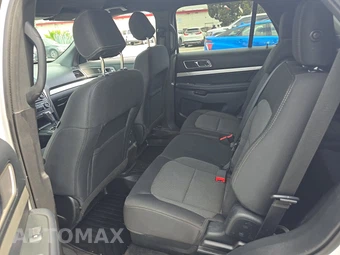 2017 Ford Explorer XLT – miniatura 13