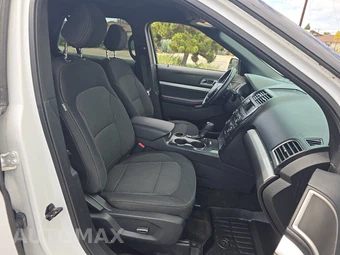 2017 Ford Explorer XLT – miniatura 8