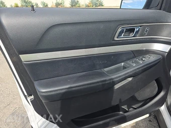 2017 Ford Explorer XLT – miniatura 9
