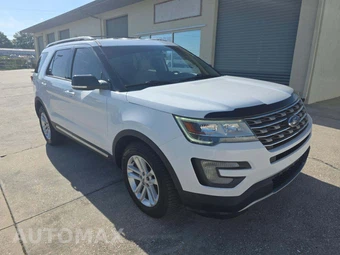 2017 Ford Explorer XLT – miniatura 4