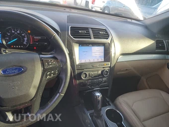 2017 Ford Explorer XLT - miniatura 11