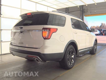 2017 Ford Explorer XLT - miniatura 4