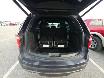 2017 Ford Explorer XLT - miniatura 16