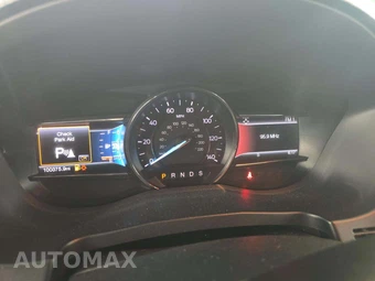2017 Ford Explorer XLT – miniatura 9