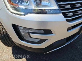 2017 Ford Explorer XLT - miniatura 20