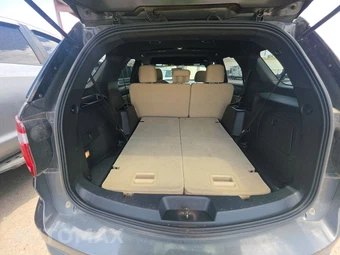 2017 Ford Explorer XLT - miniatura 16