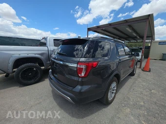 2017 Ford Explorer XLT - miniatura 4