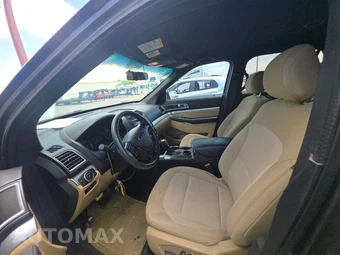 2017 Ford Explorer XLT - miniatura 7