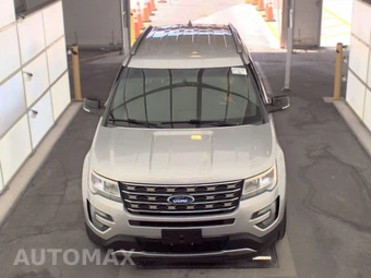 2017 Ford Explorer XLT – miniatura 2