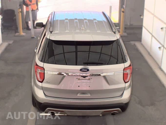 2017 Ford Explorer XLT – miniatura 5