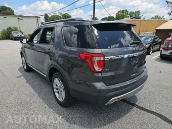 2017 Ford Explorer XLT - miniatura 2