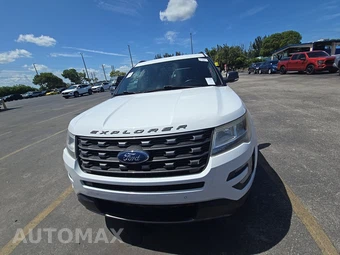 2017 Ford Explorer XLT – miniatura 2