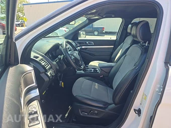 2017 Ford Explorer XLT – miniatura 7