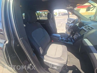 2017 Ford Explorer XLT - miniatura 16