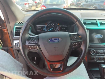 2017 Ford Explorer XLT – miniatura 16