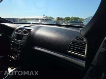 2017 Ford Explorer XLT – miniatura 20