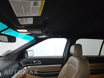 2017 Ford Explorer XLT - miniatura 19