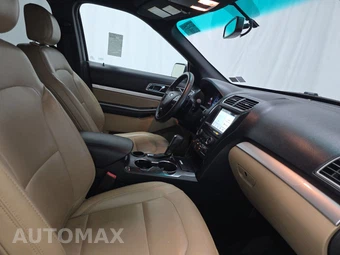 2017 Ford Explorer XLT - miniatura 8