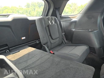2017 Ford Explorer XLT - miniatura 14