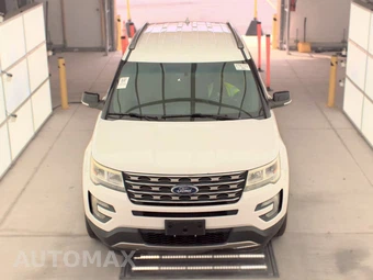 2017 Ford Explorer XLT - miniatura 2