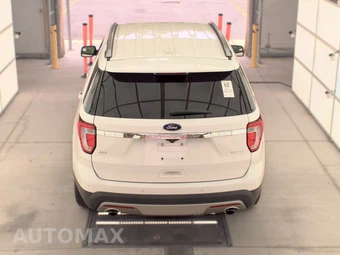 2017 Ford Explorer XLT - miniatura 5