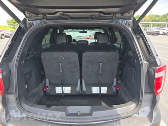 2017 Ford Explorer XLT - miniatura 17