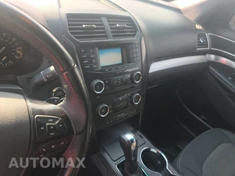 2017 Ford Explorer XLT – miniatura 11