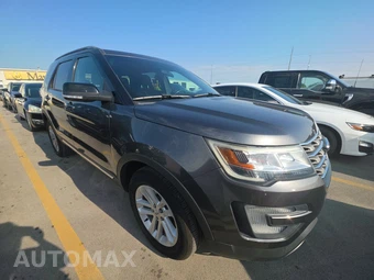 2017 Ford Explorer XLT – miniatura 3
