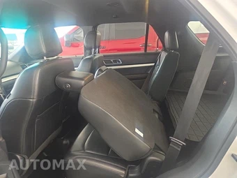 2017 Ford Explorer XLT - miniatura 10