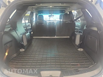 2017 Ford Explorer XLT - miniatura 13