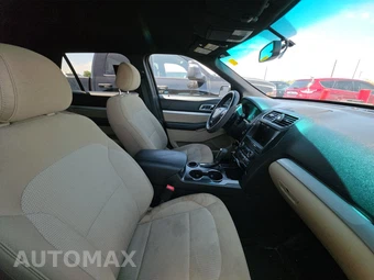 2017 Ford Explorer XLT – miniatura 8