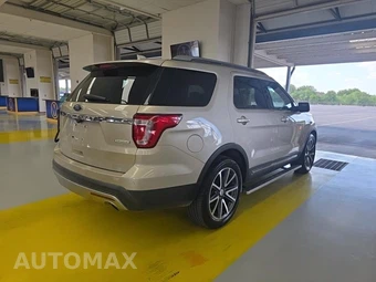 2017 Ford Explorer XLT - miniatura 4
