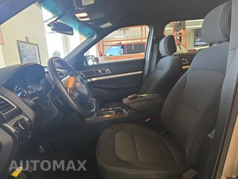2017 Ford Explorer XLT - miniatura 7