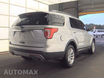 2017 Ford Explorer XLT - miniatura 4