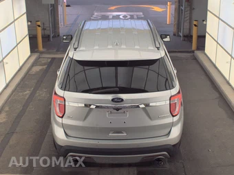 2017 Ford Explorer XLT - miniatura 5