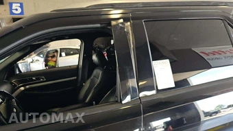 2017 Ford Explorer XLT - miniatura 21