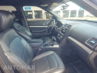 2017 Ford Explorer XLT - miniatura 8
