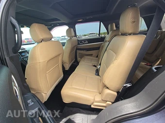 2017 Ford Explorer XLT - miniatura 13