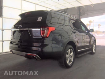 2017 Ford Explorer XLT - miniatura 4