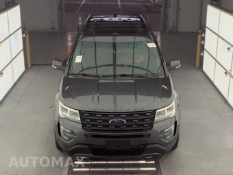 2017 Ford Explorer XLT – miniatura 2