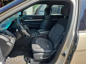 2017 Ford Explorer XLT – miniatura 13