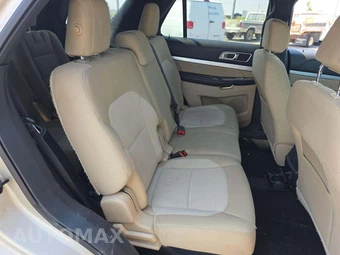 2017 Ford Explorer XLT - miniatura 14