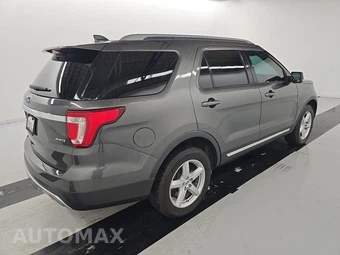 2017 Ford Explorer XLT - miniatura 4