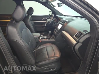 2017 Ford Explorer XLT - miniatura 8