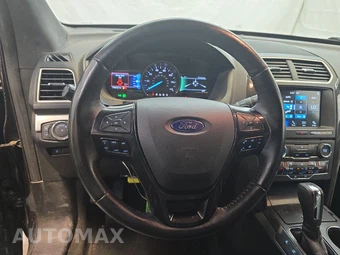 2017 Ford Explorer XLT – miniatura 10
