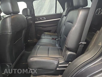 2017 Ford Explorer XLT – miniatura 13