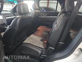 2017 Ford Explorer XLT - miniatura 13