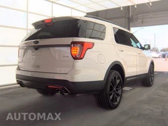 2017 Ford Explorer XLT - miniatura 4
