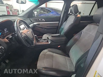 2017 Ford Explorer XLT - miniatura 7