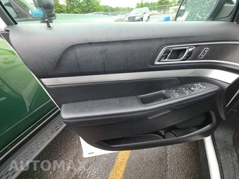 2017 Ford Explorer XLT – miniatura 14